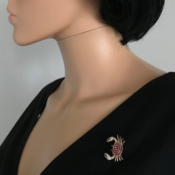 Ruby crab brooch - Picture 9 of 16